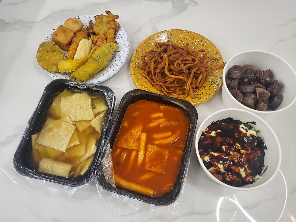 을찌로국물떡볶이 금호지구점 사진 1