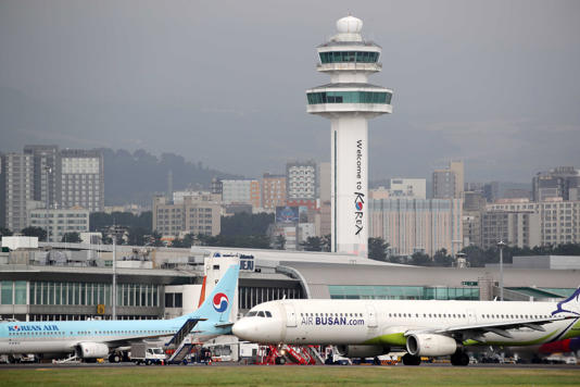 <b>제주공항</b>에 또 드론 날아와...항공기 이착륙 ‘<b>올스톱</b>’
