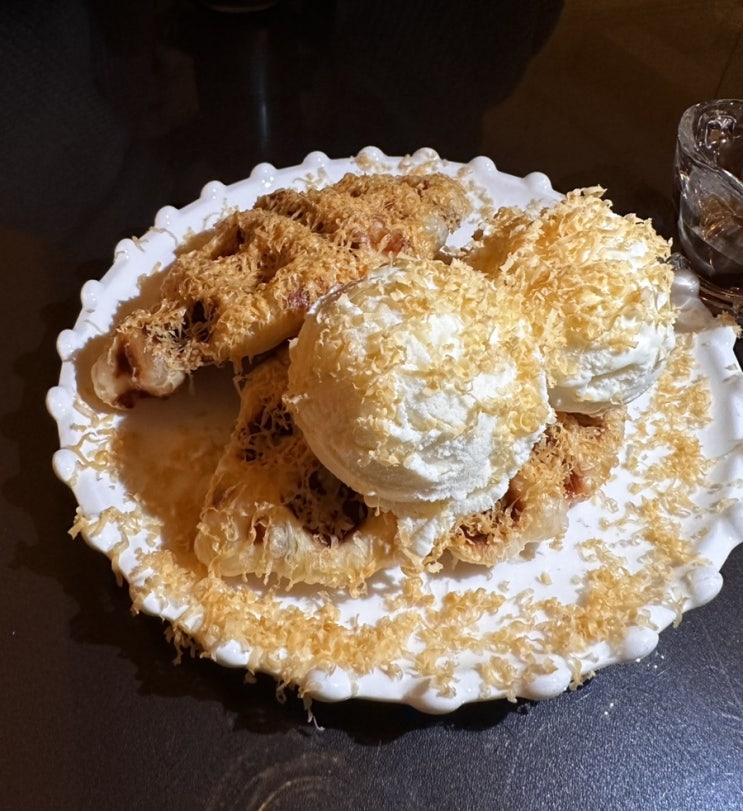서울대입구역 카페 단짠단짠한 크로플이 인기 있는 곳 서울대입구역 카페 단짠단짠한 크로플이 인기 있는 곳