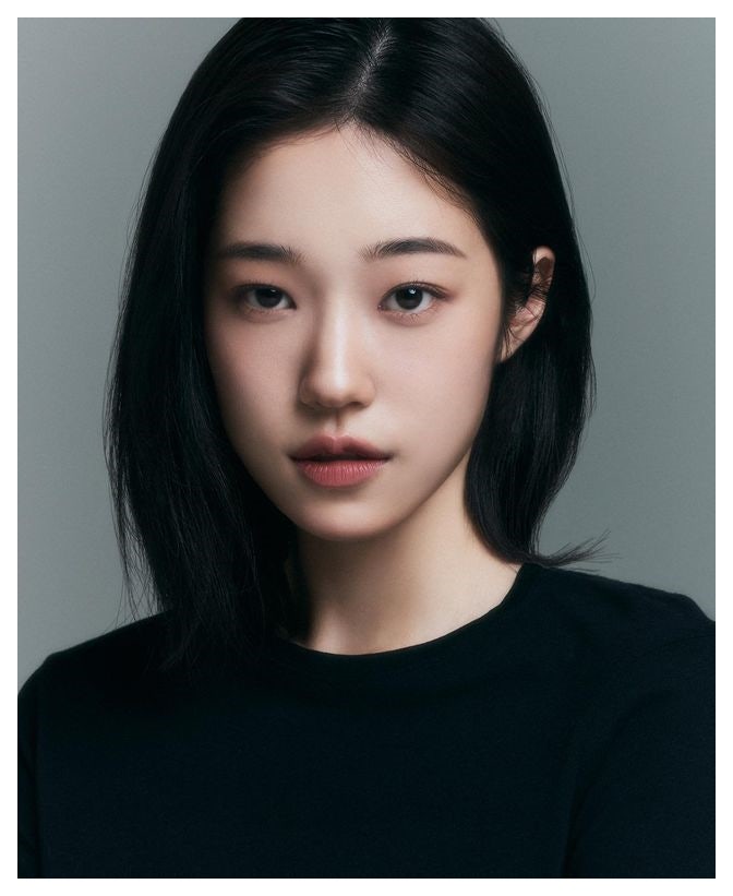 중단발 레이어드컷 노윤서 헤어스타일 참고해요