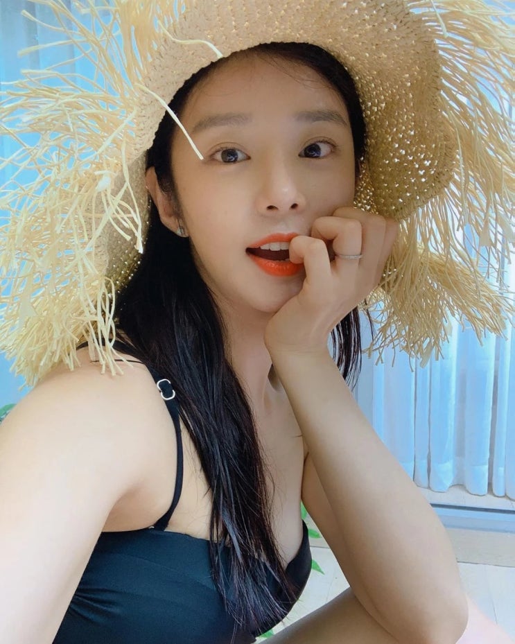 "도용에 사기까지" '종이의 집' 이주빈, 주먹으로 유명한 그녀가 법원까지 가게된 이유 "도용에 사기까지" '종이의 집' 이주빈, 주먹으로 유명한 그녀가 법원까지 가게된 이유