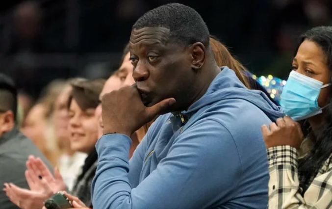 전 NBA 스타 숀 켐프는 3월 총격 사건에서 1급 폭행 혐의로 기소되었습니다 전 NBA 스타 숀 켐프는 3월 총격 사건에서 1급 폭행 혐의로 기소되었습니다