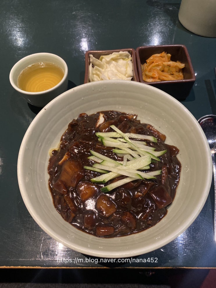  [맛집로그] 신촌역 '티원 연세대점' 방문 후기(feat. 티원 짜장면 추천)