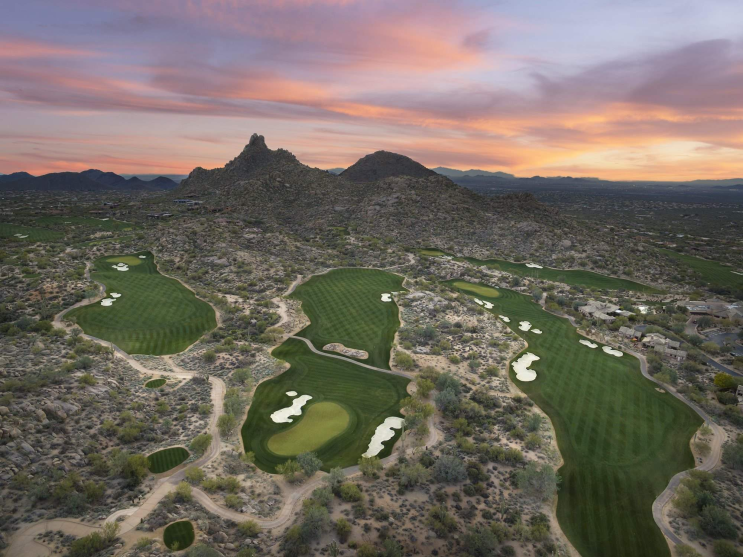 에스탄시아 골프클럽,Estancia Golf Club,아리조나주 사막을 표현하다
