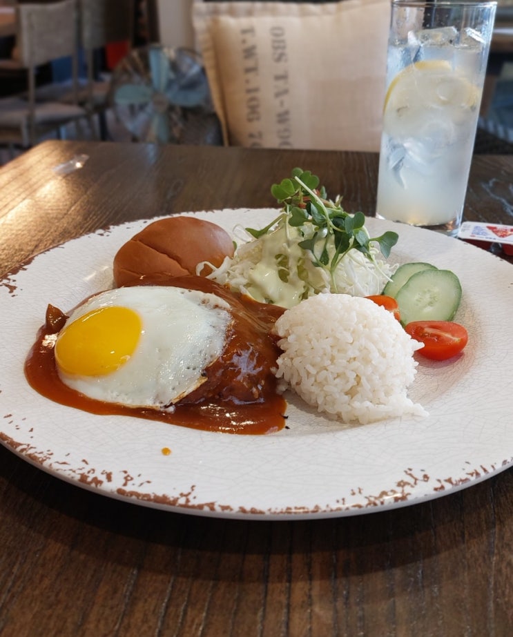 이태원맛집 녹사평맛집 &lt;레트로&gt; 레트로 감성 레트로 함박스테이크 맛집