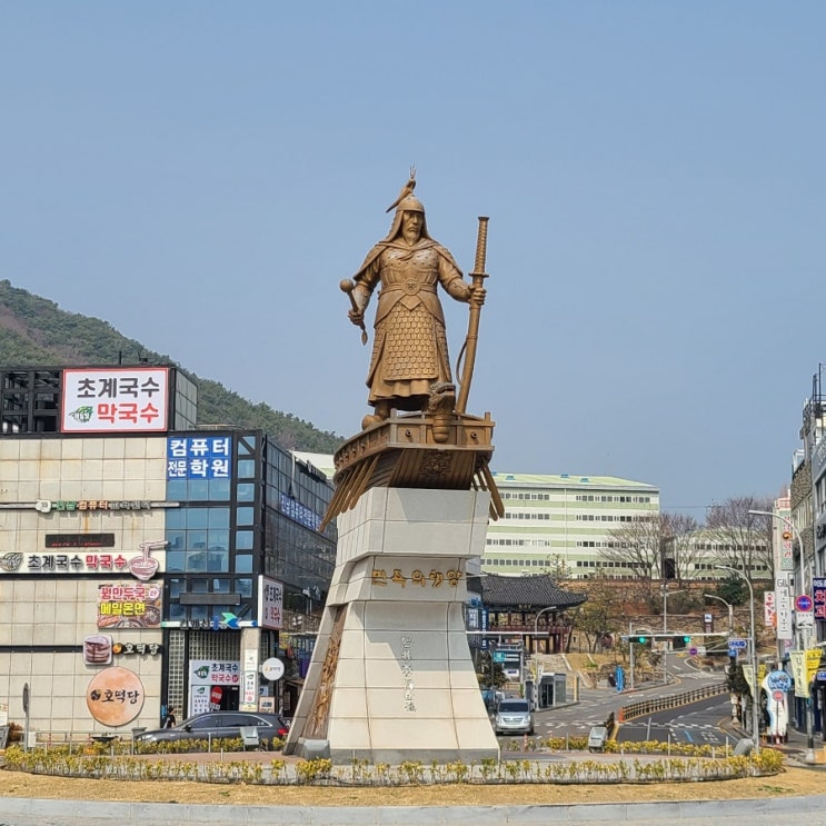 여수 가볼만한곳 이순신광장 볼거리 여수여행 코스