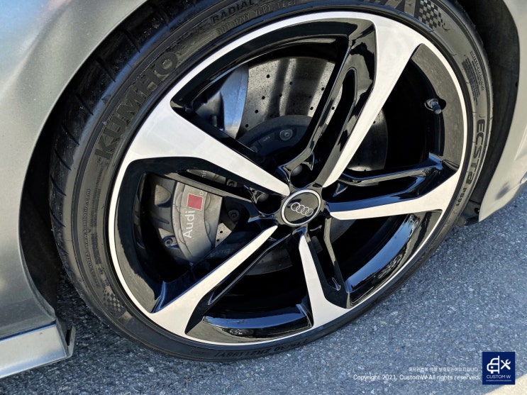 아우디 RS7 기존 잘못된 휠수리 도색 박리 후 다이아몬드 컷팅 블랙 폴리시 휠수리 휠도색