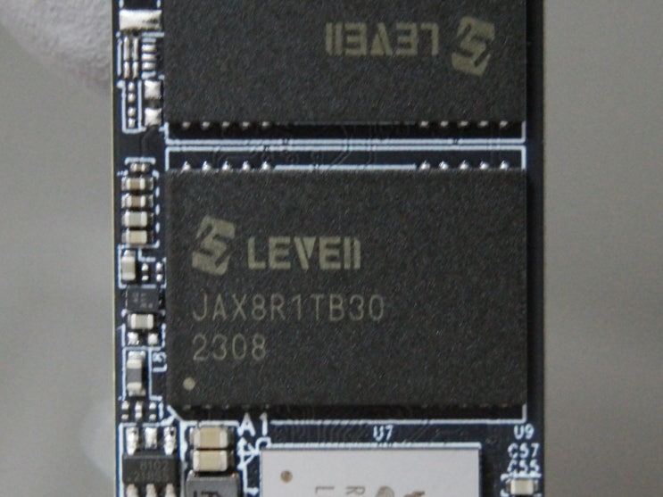  제 2의 네탁? 2TB보다 큰 대용량 NVMe SSD LEVEN JP600 4TB 20만원대 무관세 직구 후기