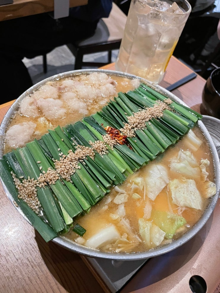  후쿠오카여행 2일차 (2) 야키니쿠는 예약하고가세요 제발... 야키니쿠 챔피언/모츠나베 마에다야 하카타점