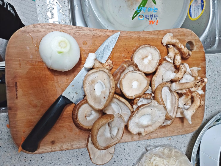 표고버섯비엔나소시지볶음 굴소스 표고버섯요리간단조리