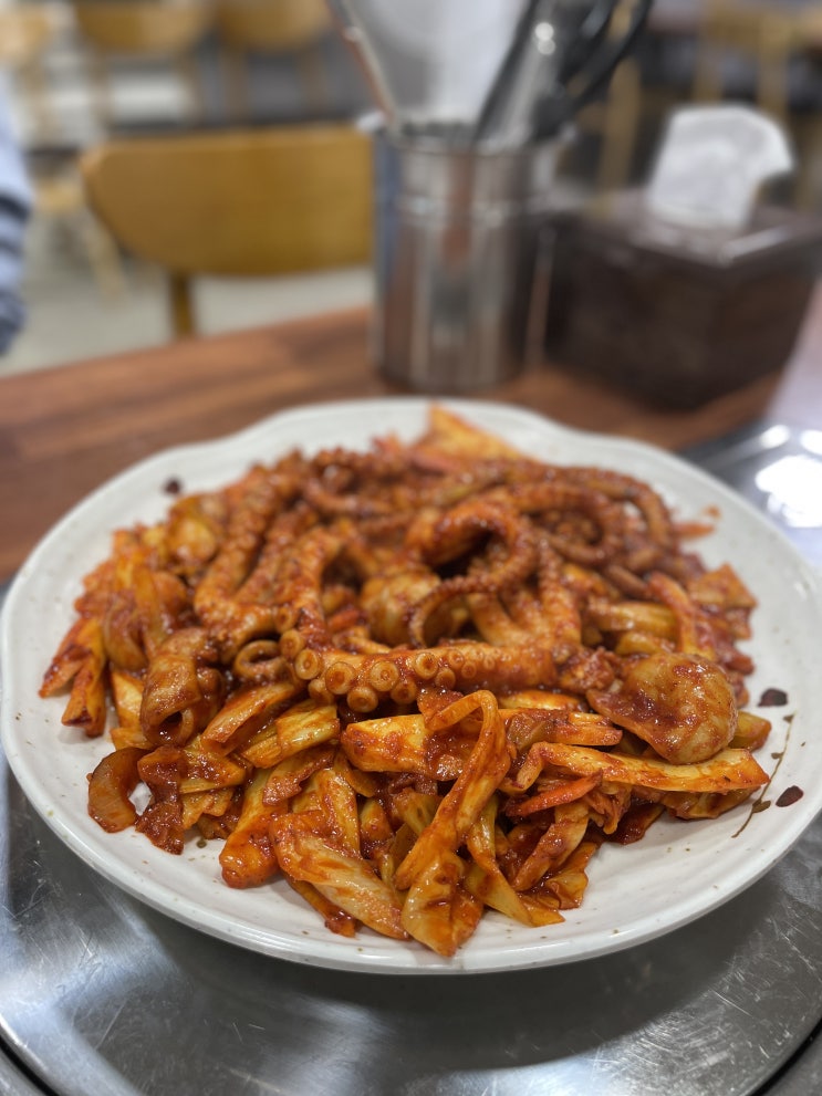  보라매역 낙지볶음 맛집 청기와 매운탕 낙지볶음 굿