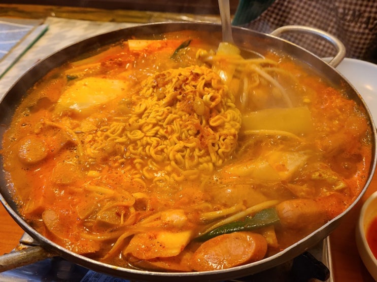  [서울 / 충정로 부대찌개] 호산나 의정부 부대찌개
