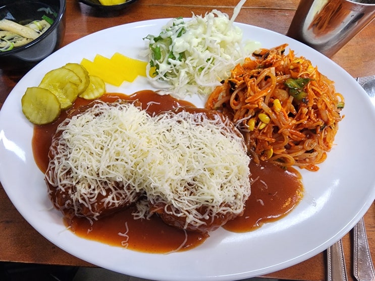  원주 맛집 지하상가 두툼돈가스 '엄마네돈가스'