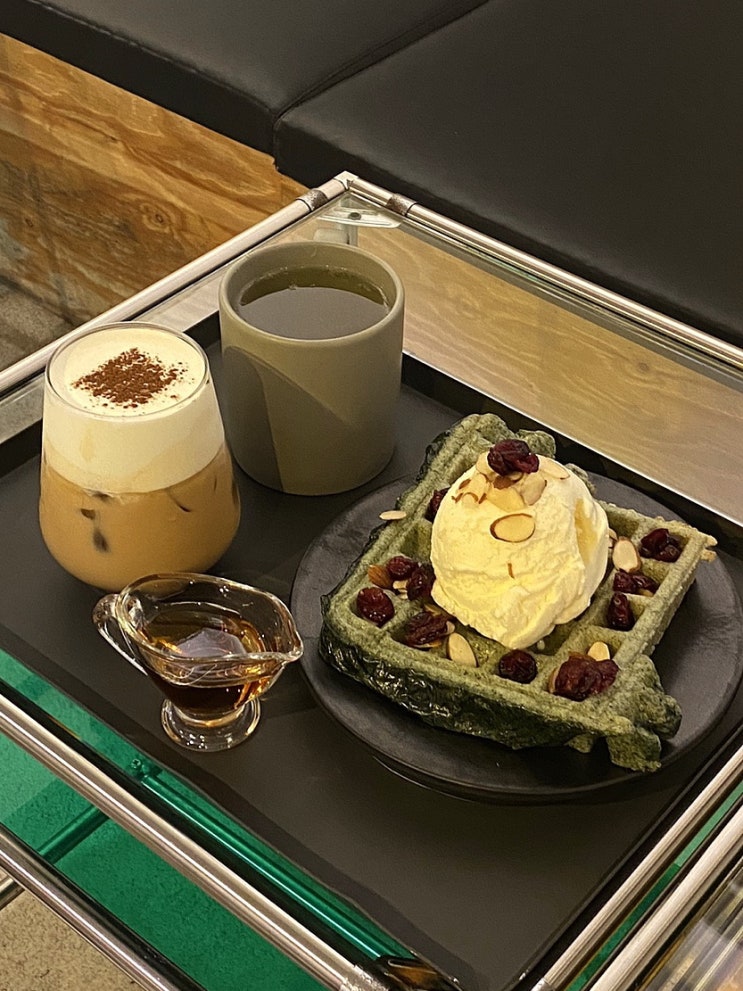  샤로수길 카페 용마커피 서울대입구 케이크 맛집