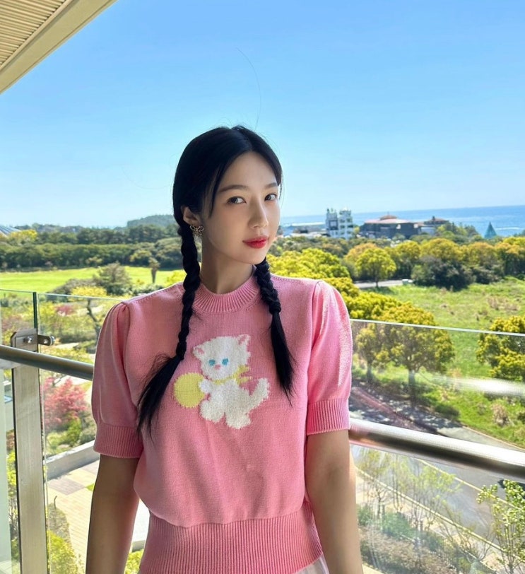 <b>레드벨벳 조이</b> 졸리레이드 반팔 니트 상큼 <b>러블리</b>해