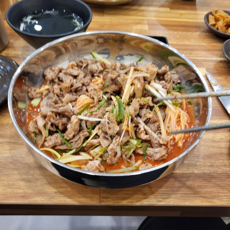 안양아이에스비즈타워 맛집 비쌈세트(비빔국수 + 불쌈고기) 내돈내산