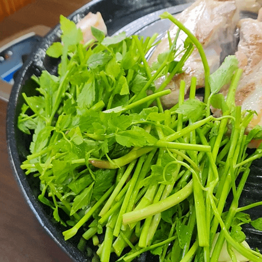 광주 동천동 맛집 금돼지솥뚜껑 오겹살 먹방후기