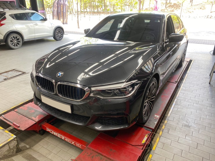  안산 미쉐린 타이어 서비스 매장 BMW 530i 프라이머시 투어 AS 사계절 타이어로 교체