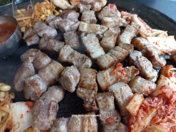  [맛집로그] 선릉역 삼겹살 '동두천솥뚜껑삼겹살' 방문 후기(feat. 생 통삼겹 추천)