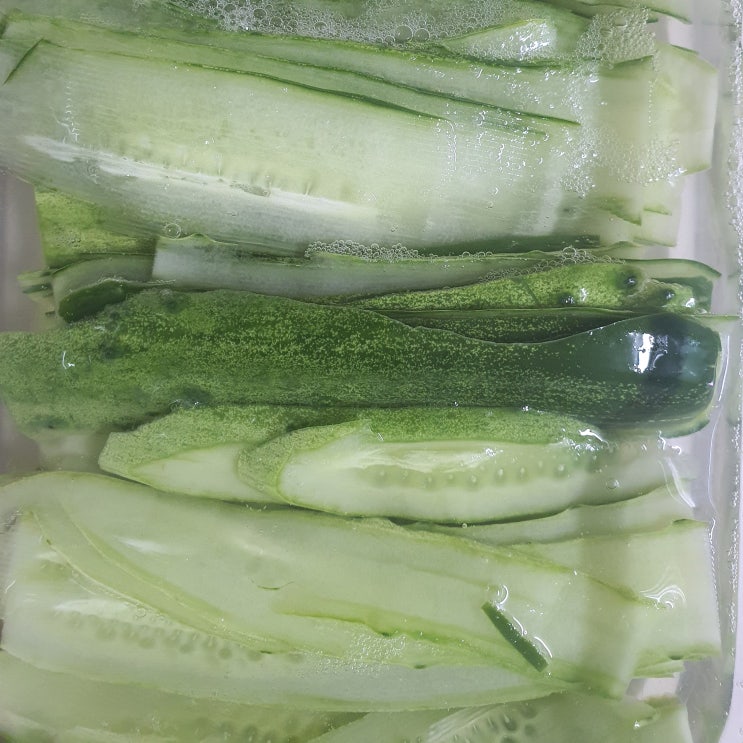  오이피클 사이다로 새콤달콤하게 톡 쏘는 맛 만드는 법