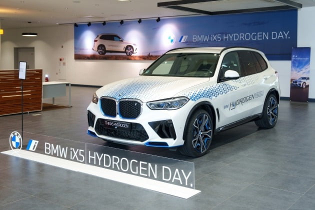 수소차 1위 '넥쏘' 보유국에 방한…BMW가 공개한 車 수소차 1위 '넥쏘' 보유국에 방한…BMW가 공개한 車
