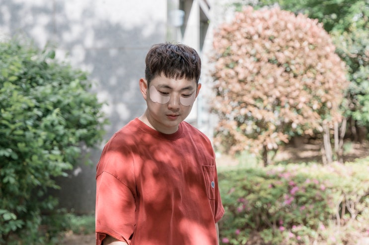  차단을 넘어 적색광 피부케어, 더 코랄 골프 눈밑 자외선패치