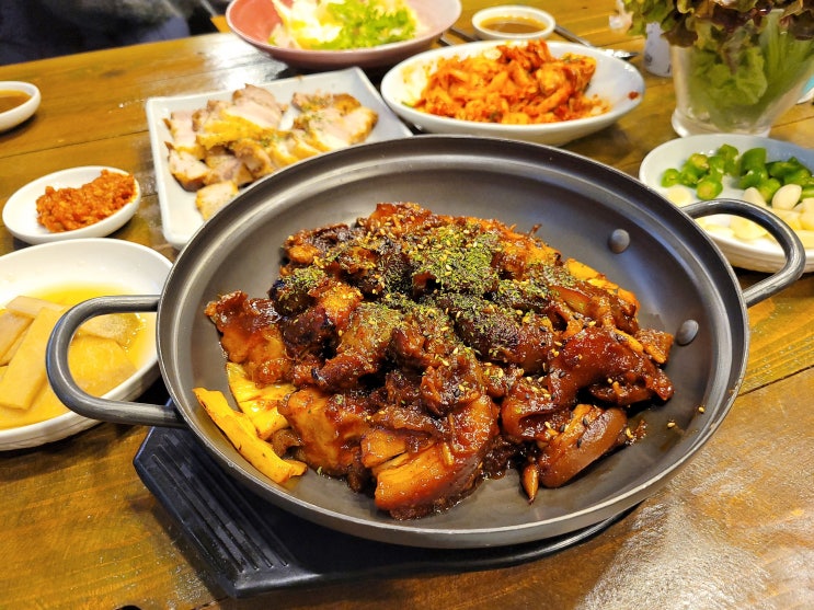  [부산시청역맛집 진심족발] 반반으로 막국수까지 뚝딱