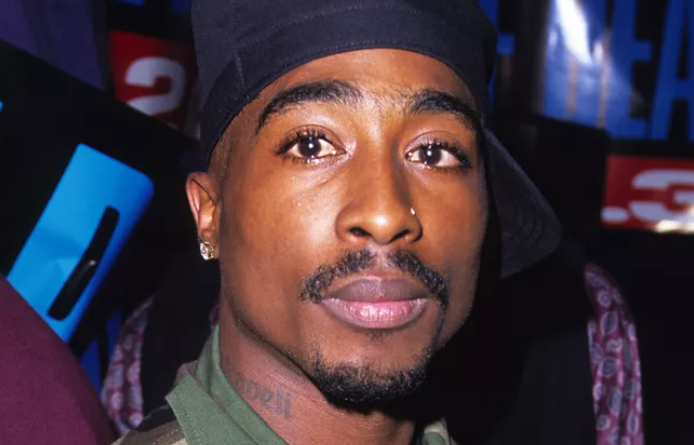 Ray Luv는 Tupac이 '최악의' 크랙 딜러였다고 말합니다: 그의 '공감 수준'은 '대부분의 사람들보다 더 높았습니다 Ray Luv는 Tupac이 '최악의' 크랙 딜러였다고 말합니다: 그의 '공감 수준'은 '대부분의 사람들보다 더 높았습니다