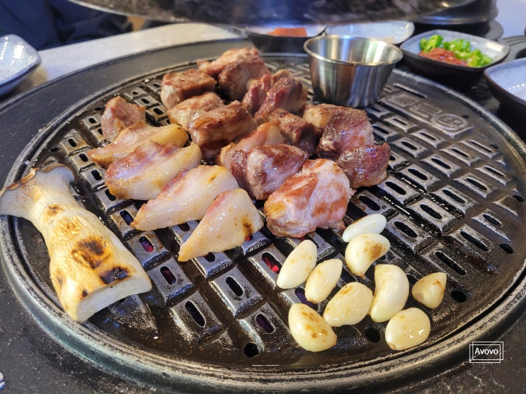 부천신중동맛집 두꺼운 삼겹살 목살 숙성돼지전문 '금돝'