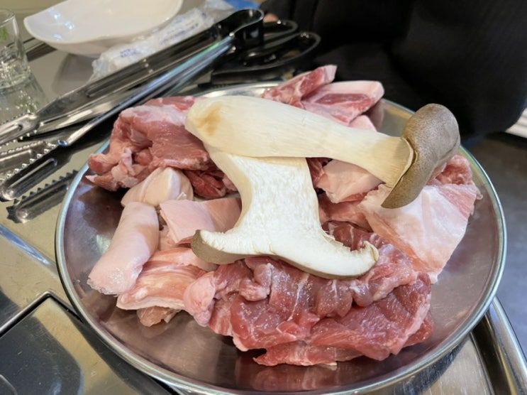  지족동 뒷고기 배돌이네 부속구이 맛있는 고깃집