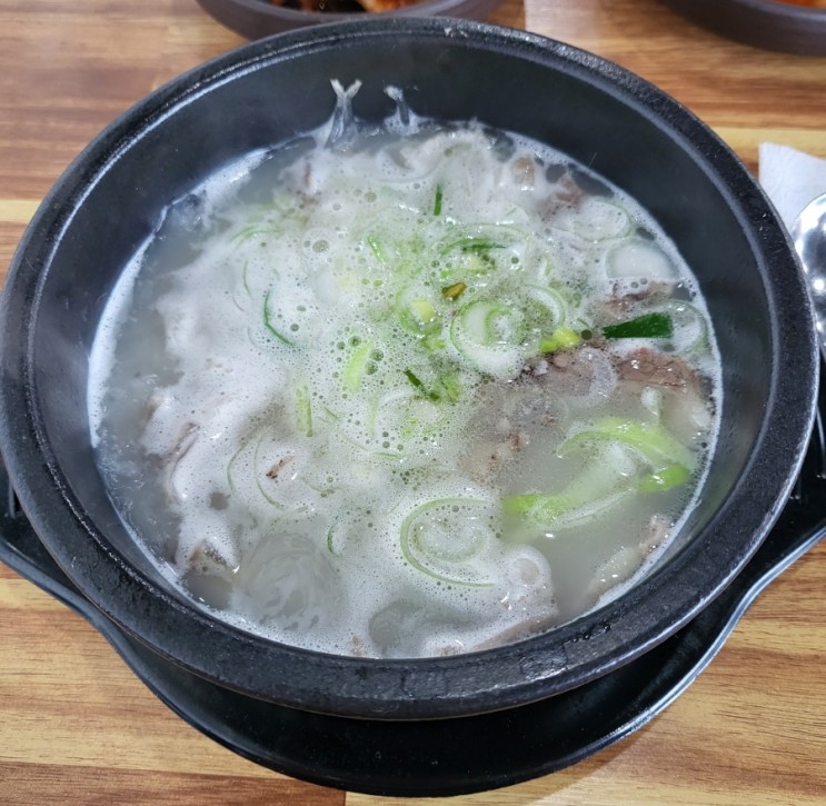 [곤지암할매소머리국밥 직산점] 김치가 맛있는 국밥집