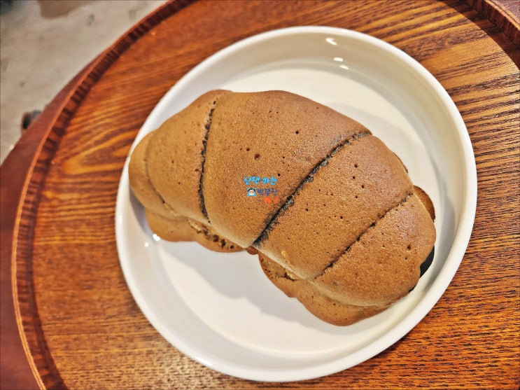 전포카페거리 맛집 카페더덤 카페라떼 커피번 소금빵리뷰