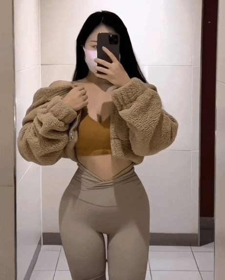 얼굴은 청순한데 골반까지 예술이네 얼굴은 청순한데 골반까지 예술이네