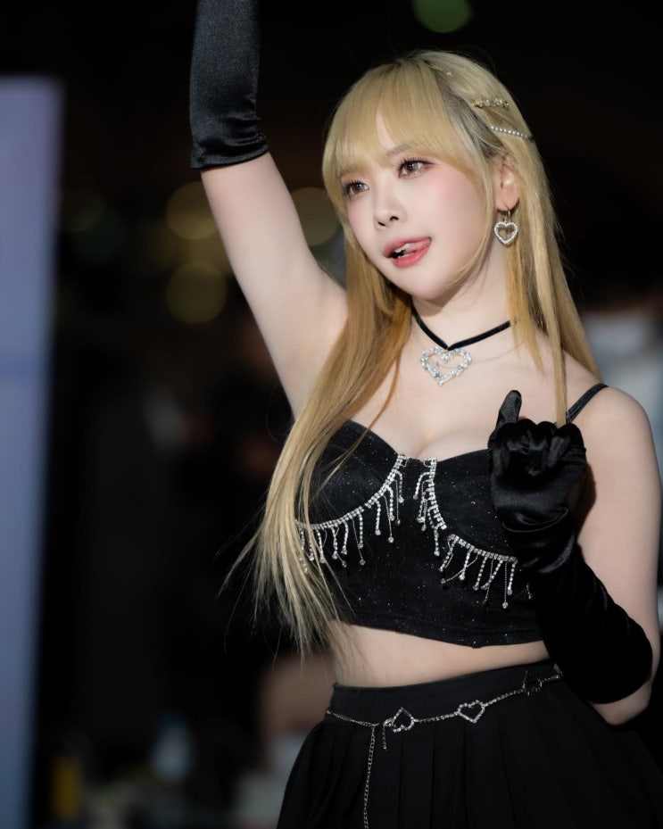 "회장님 XX를 보고 싶어" BJ 퀸다미, '수니그룹' 합방 도중 여캠 성드립에 놀란 동료 반응 "회장님 XX를 보고 싶어" BJ 퀸다미, '수니그룹' 합방 도중 여캠 성드립에 놀란 동료 반응