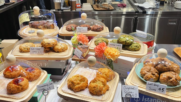  [광화문역 카페] 로코랩 넓은 매장과 다양한 종류의 디저트 맛집