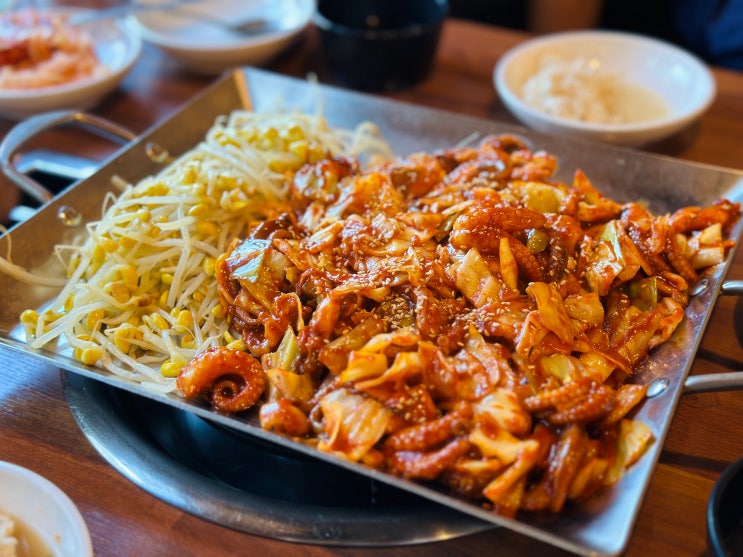  여주 맛집 돗가비 불쭈꾸미 여주점 | 철판쭈꾸미, 들깨수제비, 치즈돈까스:경기/여주시
