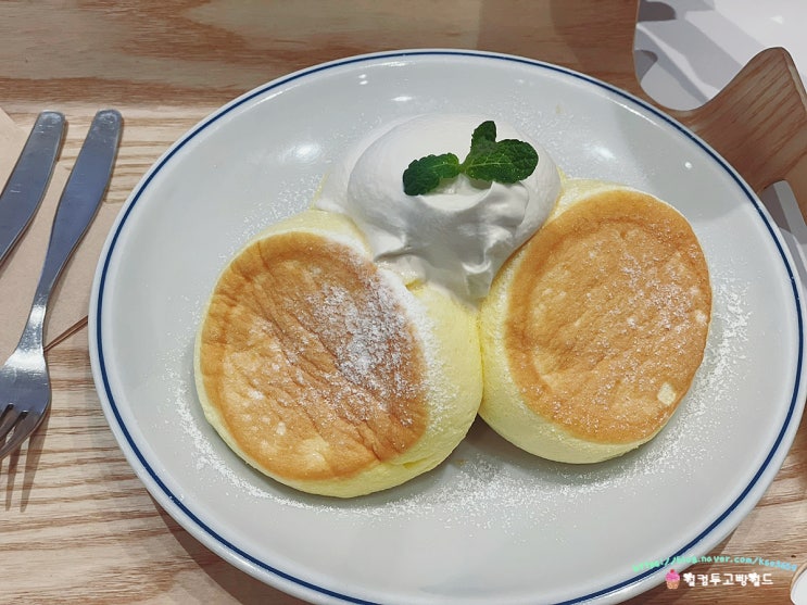 고속터미널역 맛집 신세계백화점 강남점 수플레 맛집 플리퍼스