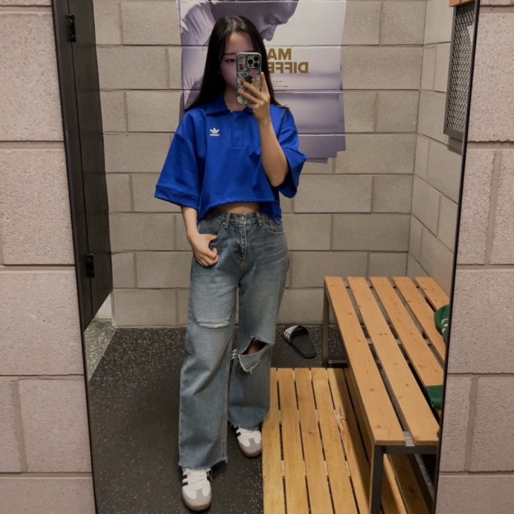 아디다스 크롭 카라 티셔츠 ㅣ 겨울 쿨톤은 그냥 사.. 옷 추천 아디다스 크롭 카라 티셔츠 ㅣ 겨울 쿨톤은 그냥 사.. 옷 추천