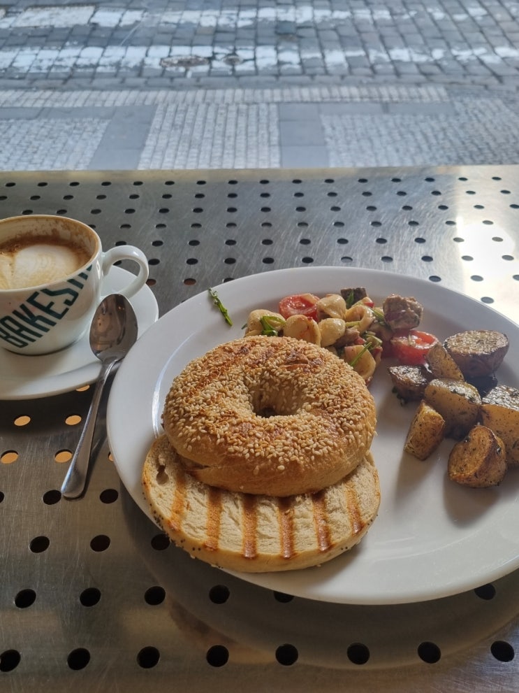  프라하 베이글 맛집, 베이크샵(Bakeshop) 올드타운점