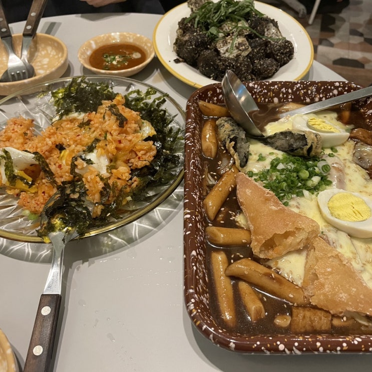  바바라스키친은 이태원 최고의 분식집인데요 특히 순대가 존존맛이에요 내돈내산