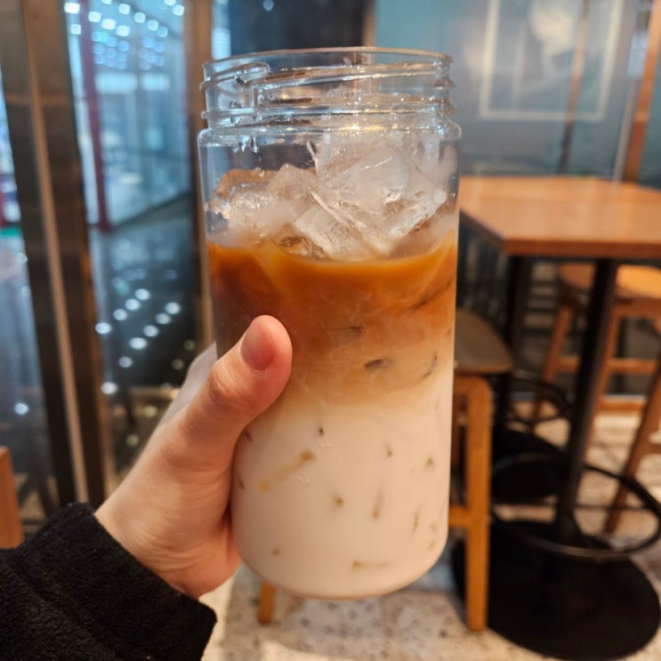  [이벤트] 스타벅스 돌체 콜드브루 한잔 짠!