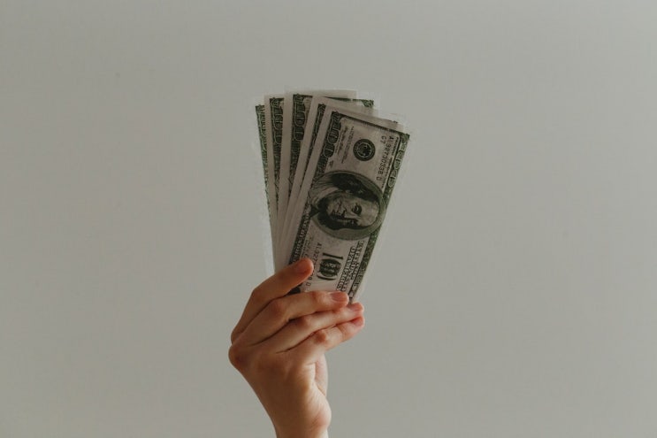 통상임금이 기본급 100만원?…악사손보 수당깎기 ‘꼼수’ 통상임금이 기본급 100만원?…악사손보 수당깎기 ‘꼼수’