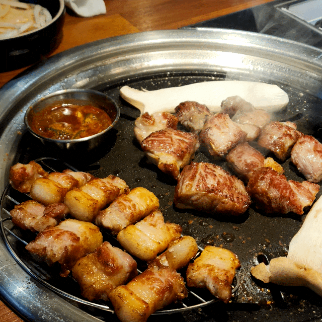  풍암동 삼겹살 맛집 돼박 숙성 고기 대박~!