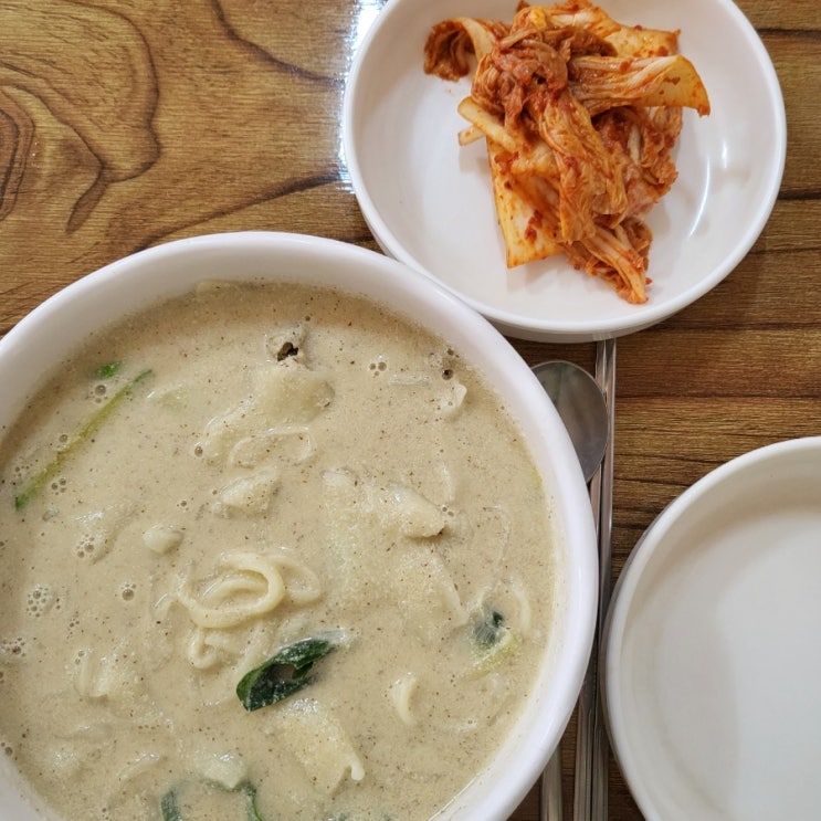  [바지락칼국수] 시골집 같은 송파역 포근한 칼국수집