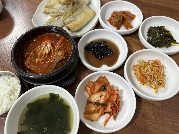  제주도 맛집 뚱보아저씨 11,000원 갈치구이정식 후기