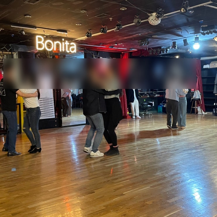 강남과 홍대에서 즐길 수 있는 살사댄스클럽 에버라틴에서 바차타와 라틴댄스 즐기고 왔어요 강남바차타 클럽으로 완전 강추!!