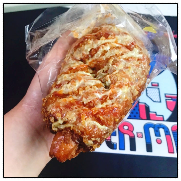  파리바게트 돌돌말린 소시지도넛 소세지빵 맛 후기