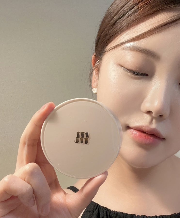  다크닝 없는 팩트 추천 ! 무너짐 없이 밀착력 좋은 촉촉한 머지 더 에어리 글로우 핏 쿠션 [내돈내산]