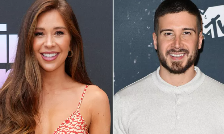 'The Bachelorette'의 Gabby Windey는 비니 과다니노에게 '아직도 말하고 있다'고 말합니다: '그는 섹시하다 'The Bachelorette'의 Gabby Windey는 비니 과다니노에게 '아직도 말하고 있다'고 말합니다: '그는 섹시하다