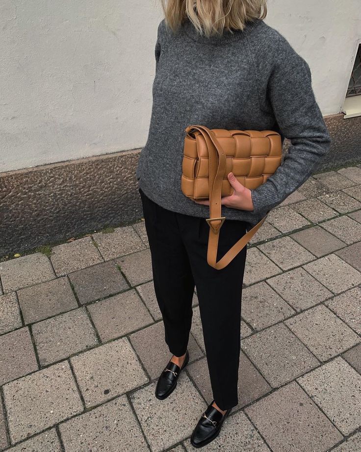  [Bottega Veneta] 보테가베네타 패딩 카세트백 2년 사용후기 - 장단점, 주의사항